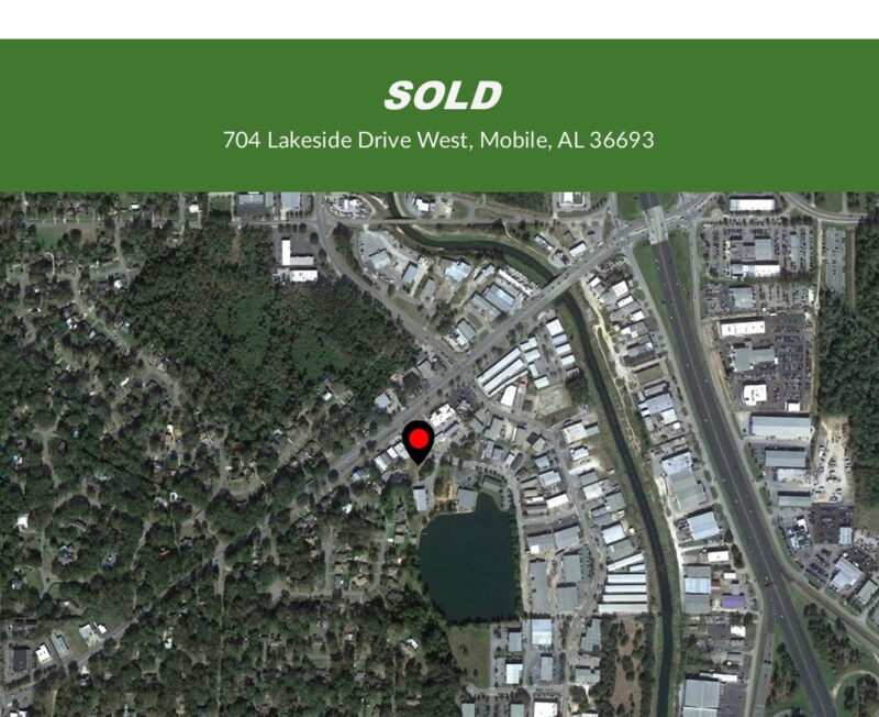 704 Lakeside Dr Mobile AL